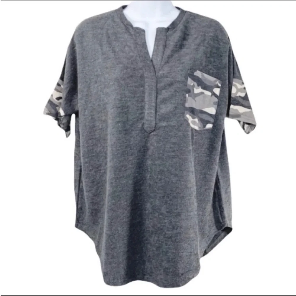 L LOVE camo short sleeve top L gray
